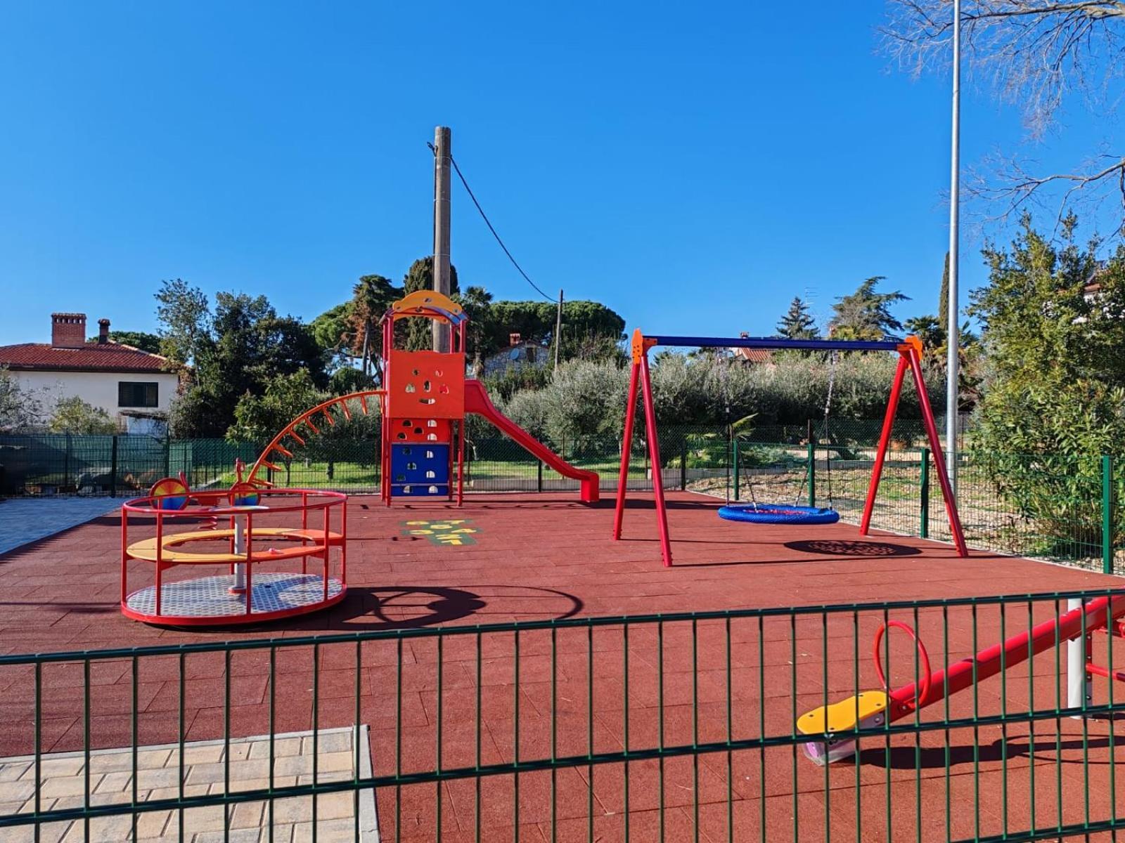Apartments Oleander Lovrecica-Residence With Pool Bagian luar foto